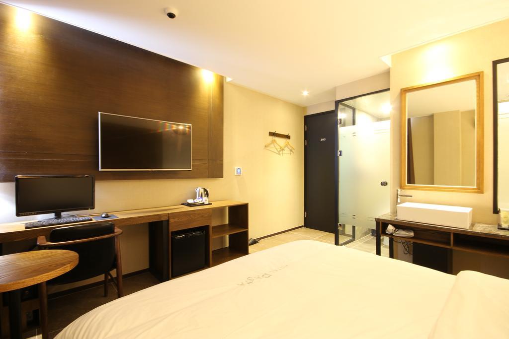 Hotel 38.5 Jinhae Changwon Dış mekan fotoğraf