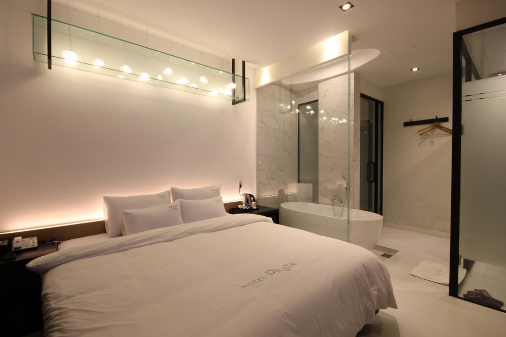 Hotel 38.5 Jinhae Changwon Dış mekan fotoğraf